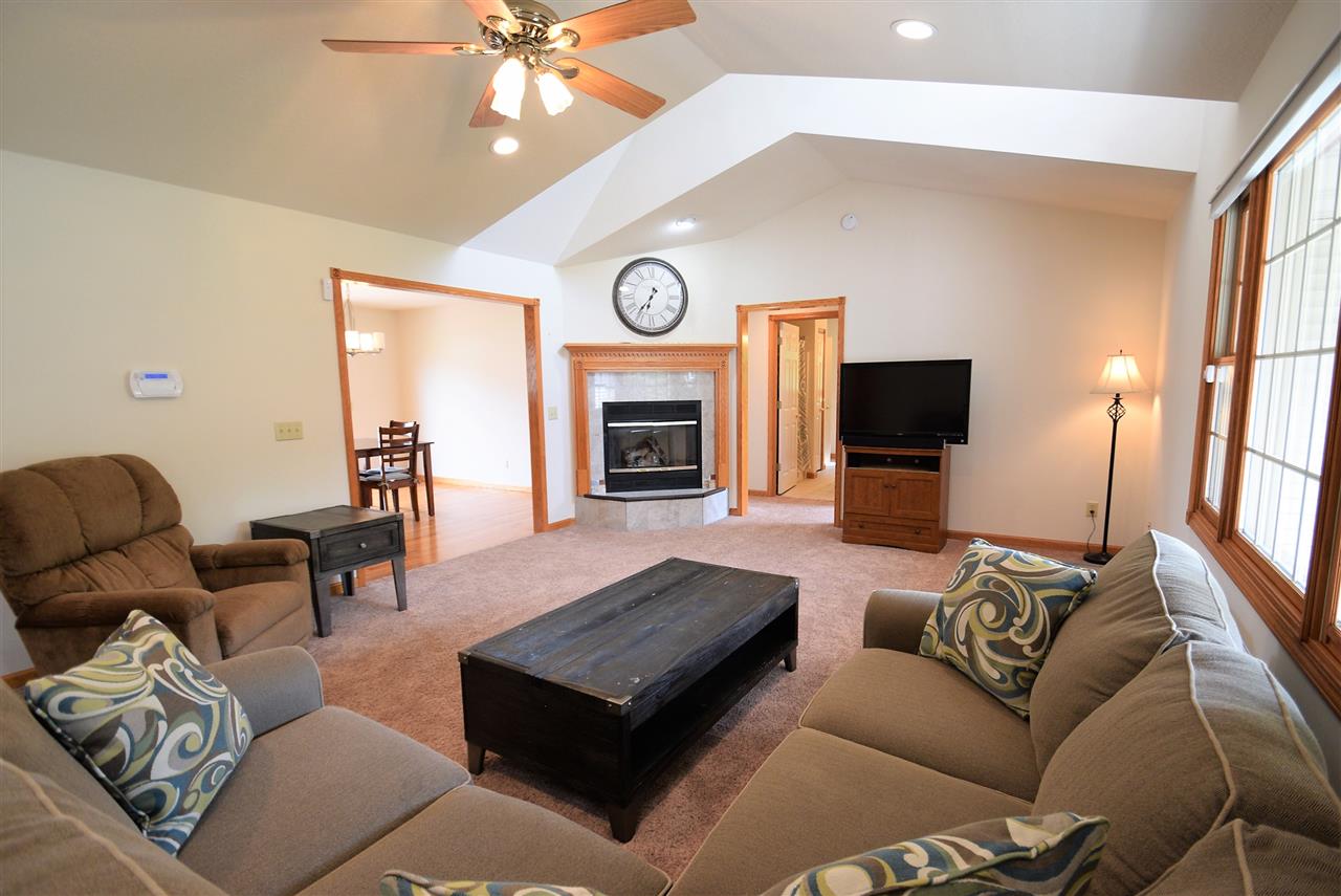 10280 Dice Road Freeland, MI 48623 - Photo 4 of 23