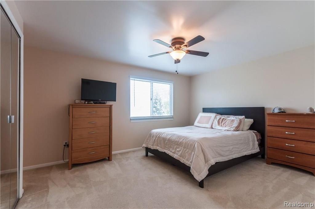 231 Arlington Drive Rochester Hills, MI 48307 - Photo 15 of 29