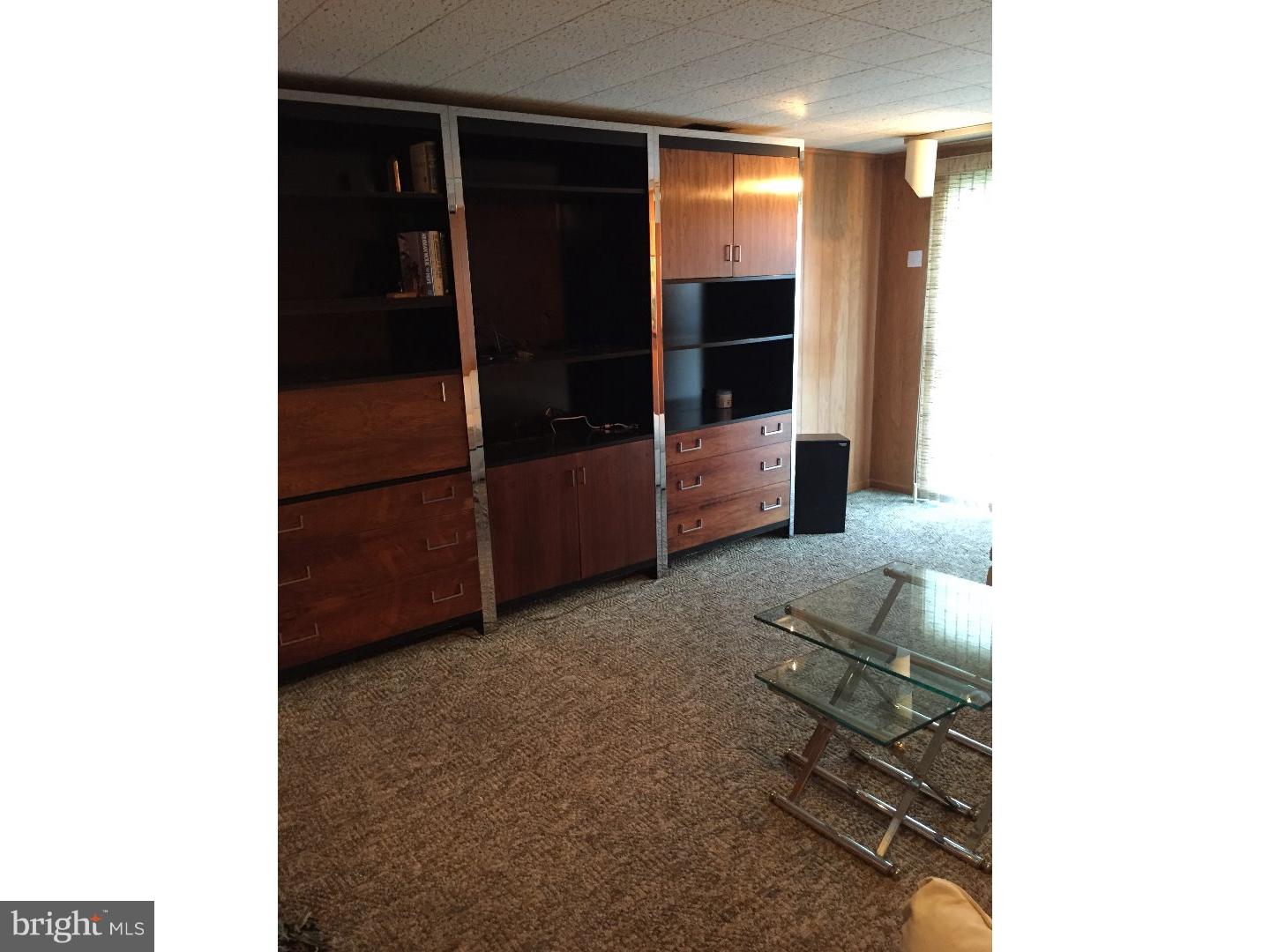 109 Kingfield Road Philadelphia, PA 19115 - Photo 14 of 23 Family Room