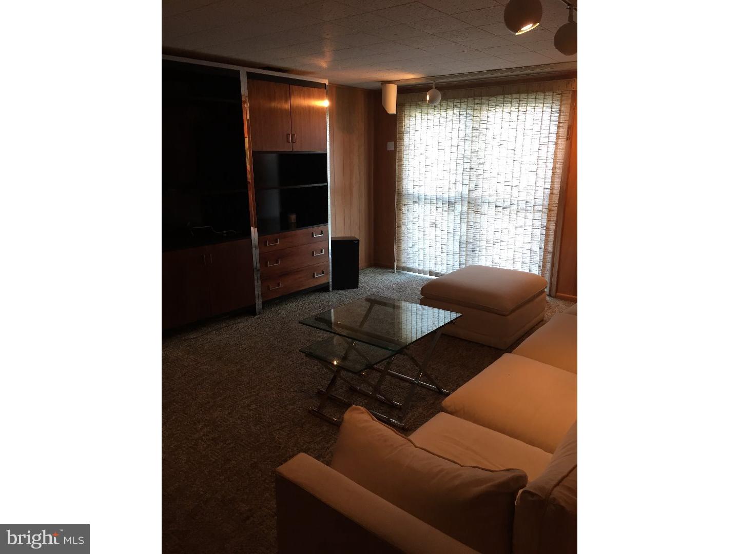 109 Kingfield Road Philadelphia, PA 19115 - Photo 15 of 23 Family Room