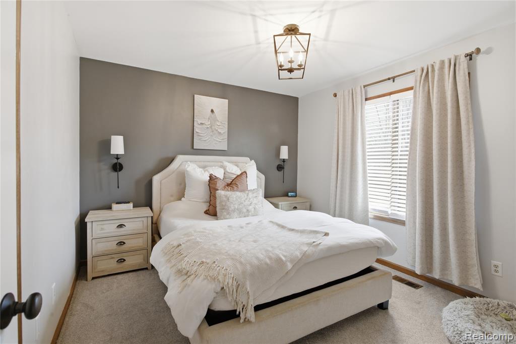 8234 East Pearson Road Utica, MI 48316 - Photo 9 of 18 Gallery Image 9