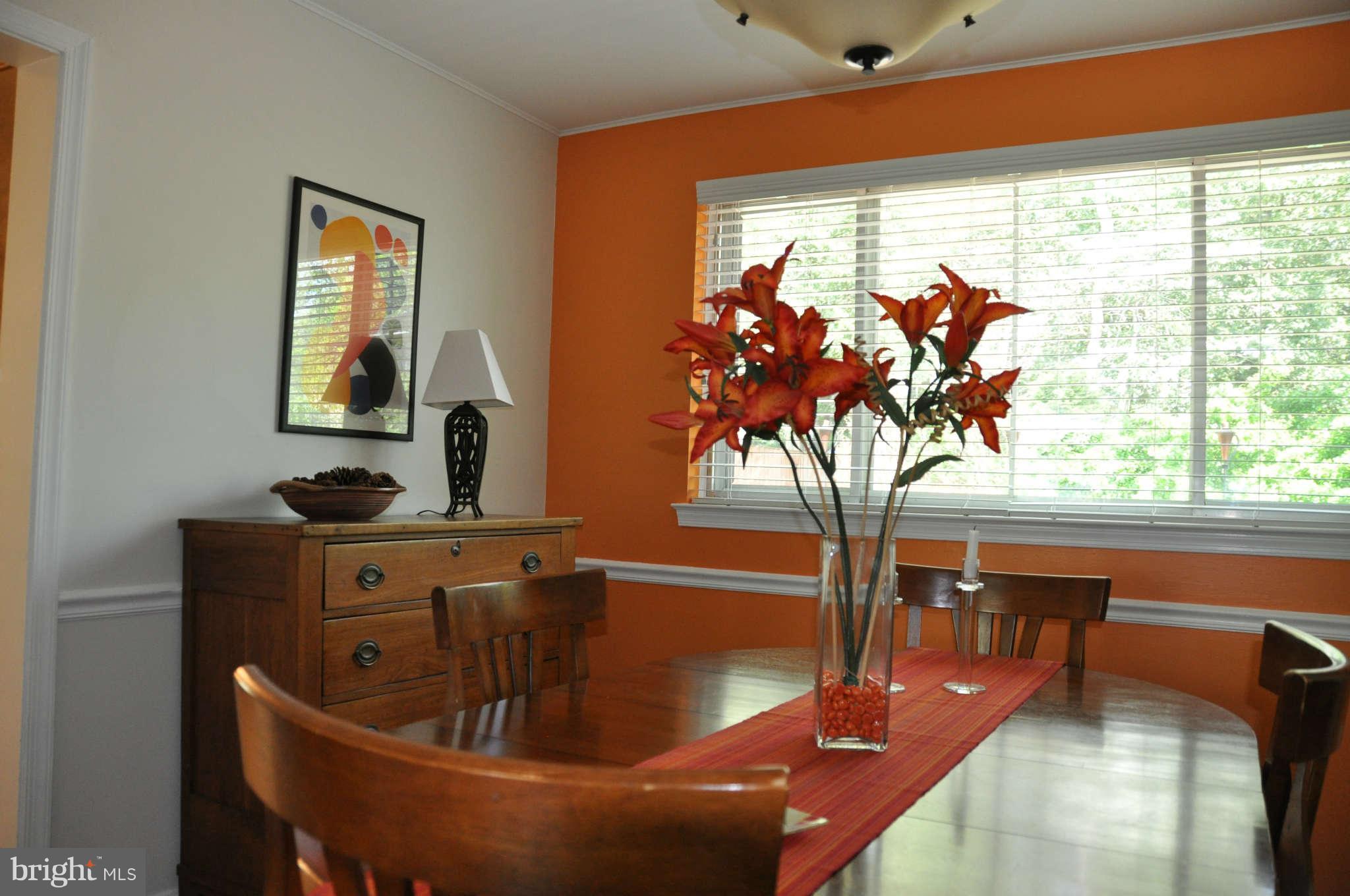 5507 Yorkshire Street Springfield, VA 22151 - Photo 6 of 26 a view of a living room and dining room