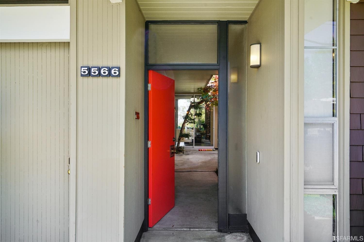 5566 Greenridge Road Castro Valley, CA 94552 - Photo 4 of 78 Gallery Image 4