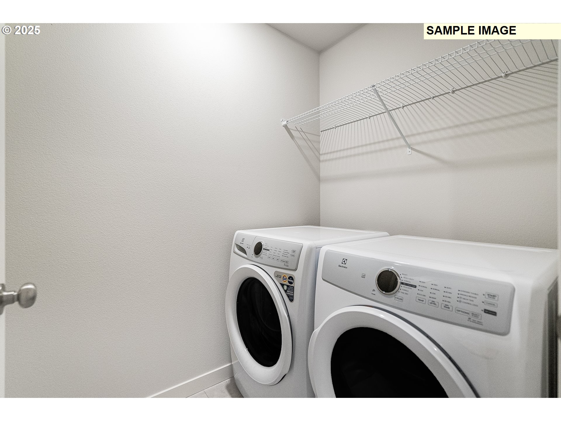 5893 Bainbridge Road Eugene, OR 97402 - Photo 14 of 22 a utility room with dryer and washer
