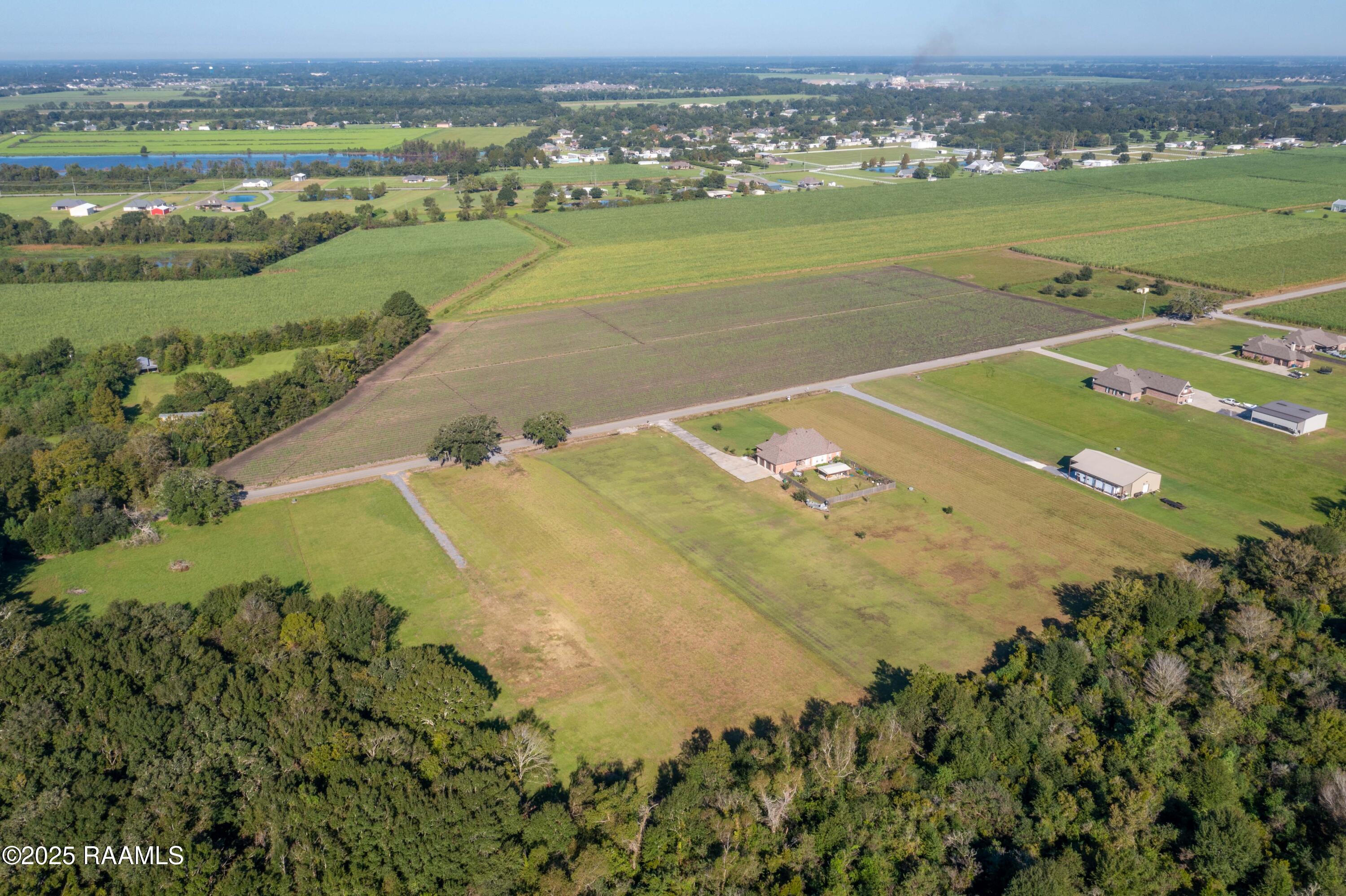 903 Crochet Road New Iberia, LA 70563 - Photo 8 of 12 903Crochet-7