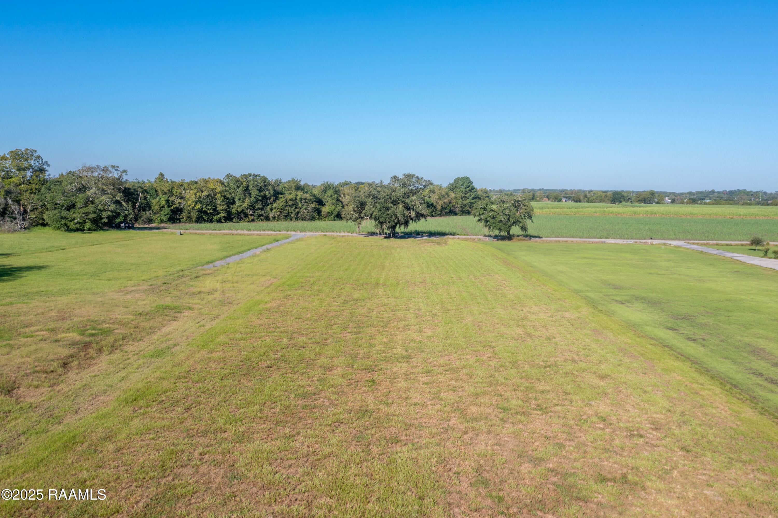 903 Crochet Road New Iberia, LA 70563 - Photo 10 of 12 903Crochet-8