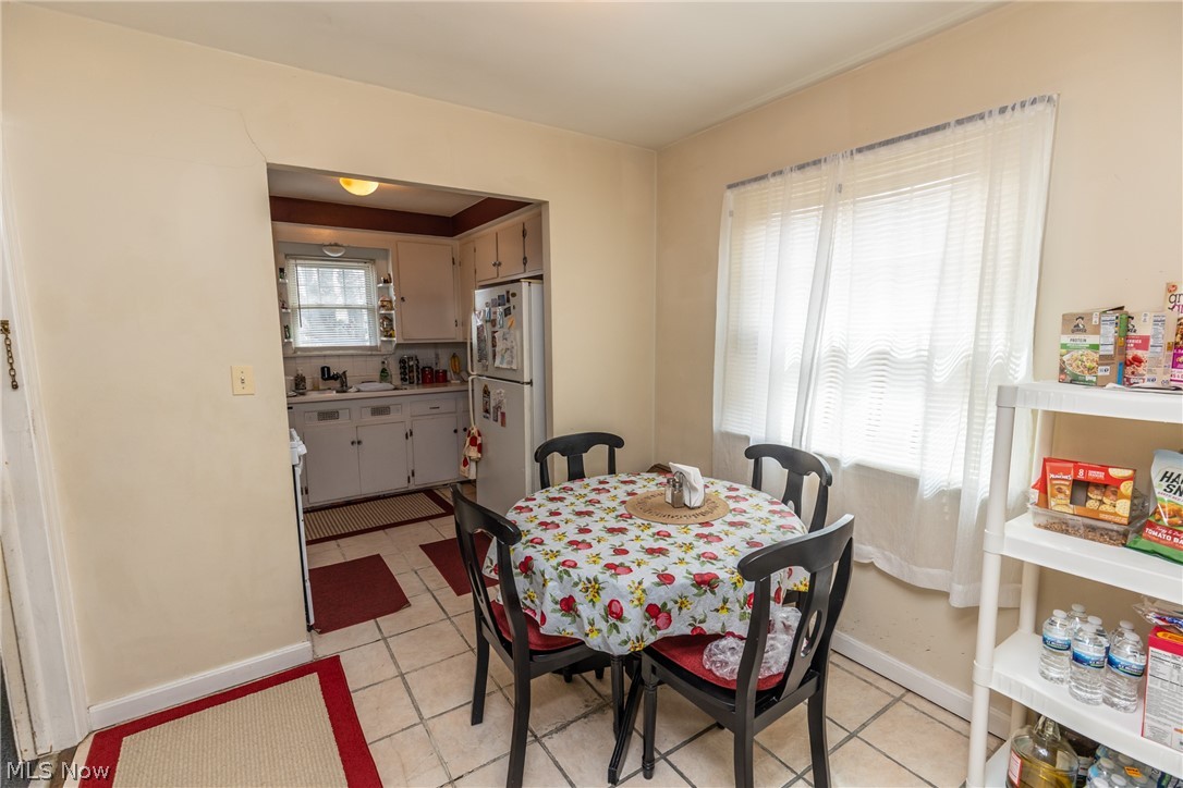 13534 Cedar Road Cleveland, OH 44118 - Photo 21 of 35