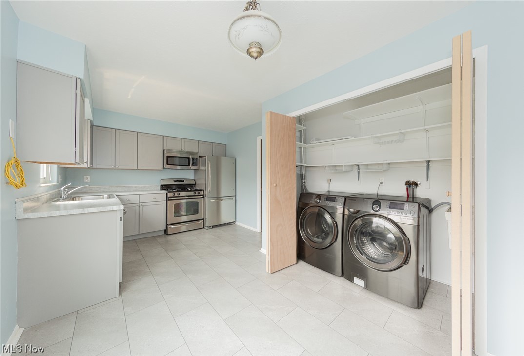 19650 Lorain Road, Unit 8 Cleveland, OH 44126 - Photo 14 of 26 Gallery Image 14