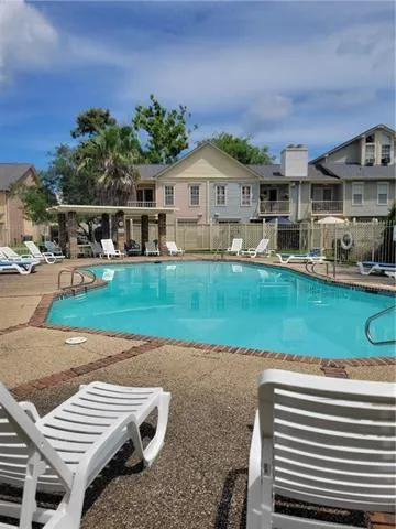 $280,000 | 601 Audubon Trace, Unit 601, Jefferson, LA 70121