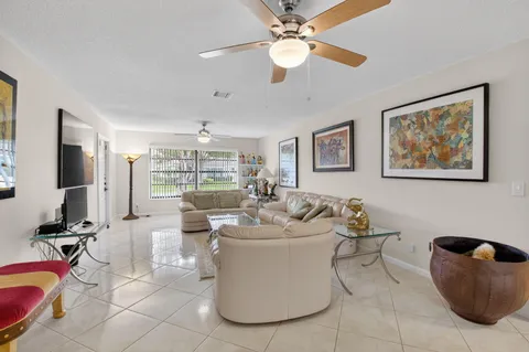 $249,000 | 4335 Pear Tree Circle, Unit A, Boynton Beach, FL 33436