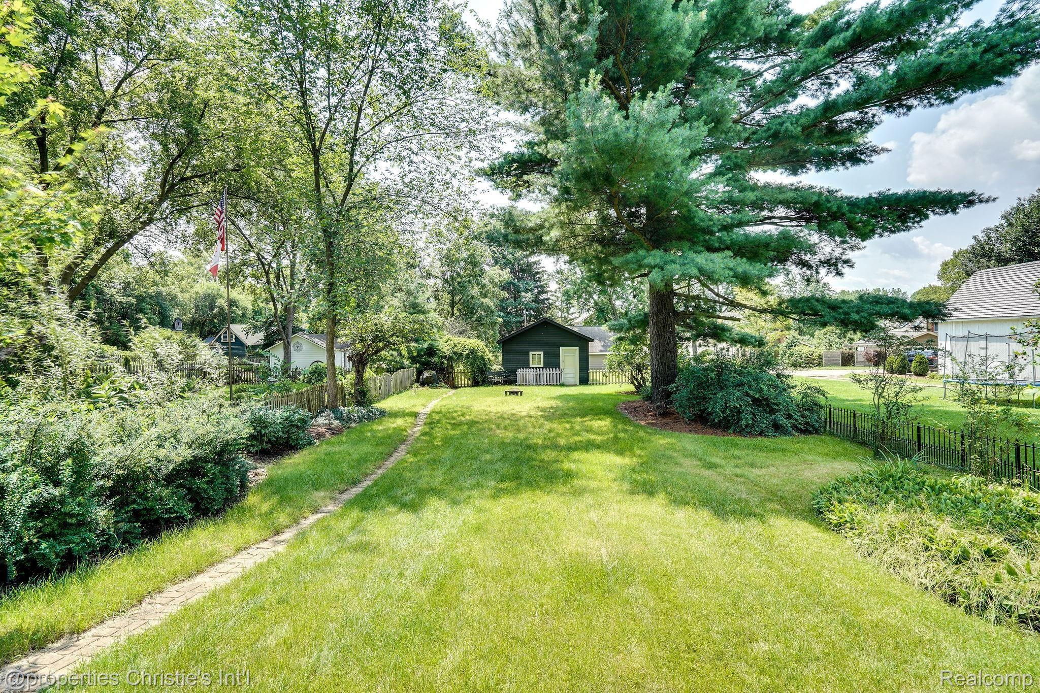 986 East Tienken Road Rochester, MI 48306 - Photo 20 of 20 TJ-6.jpg