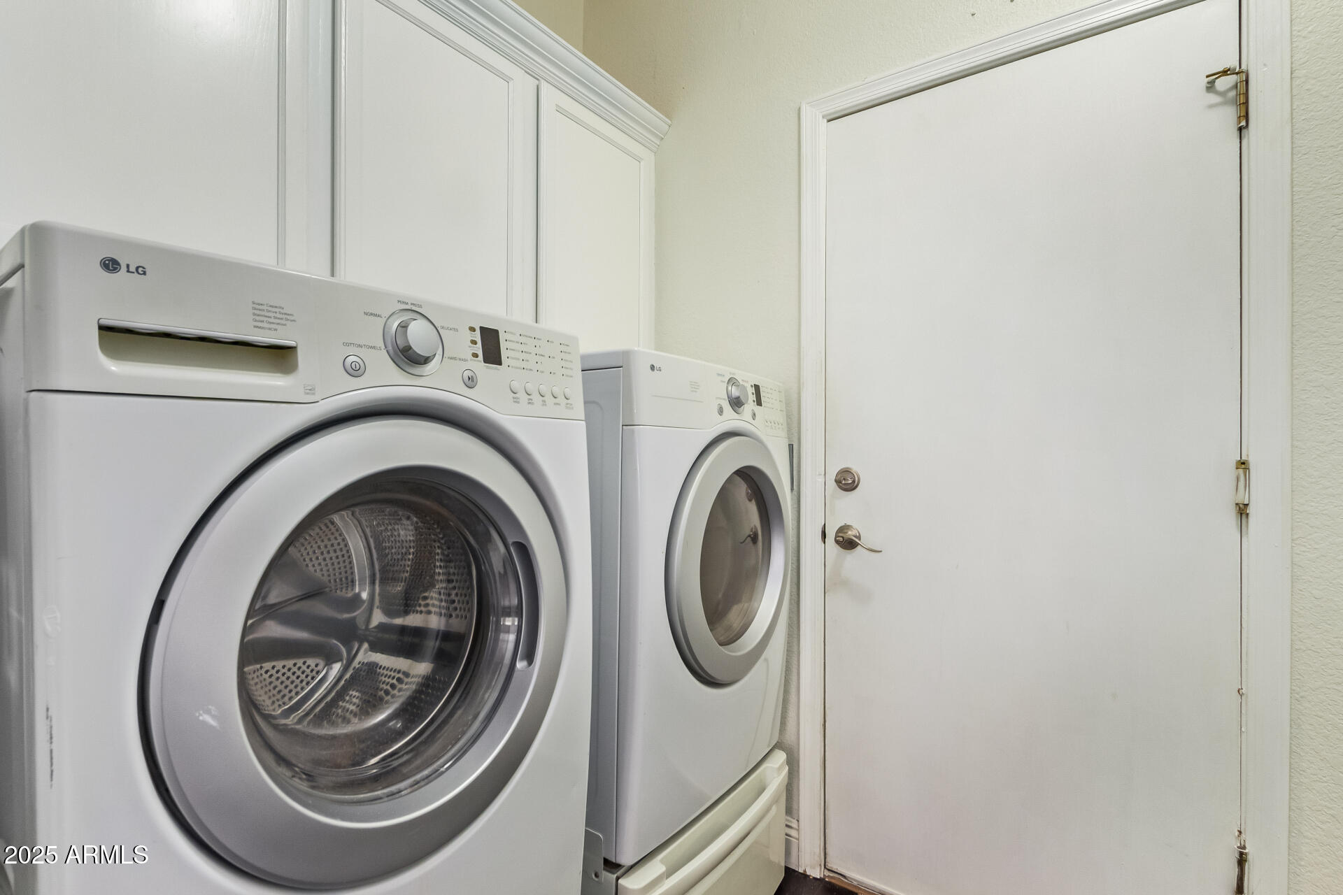 19606 North 23rd Way Phoenix, AZ 85024 - Photo 33 of 41 a storage room with washer and dryer