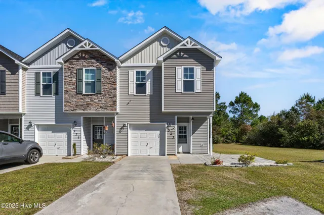 $270,000 | 323 Cedar Island Trail, Holly Ridge, NC 28445