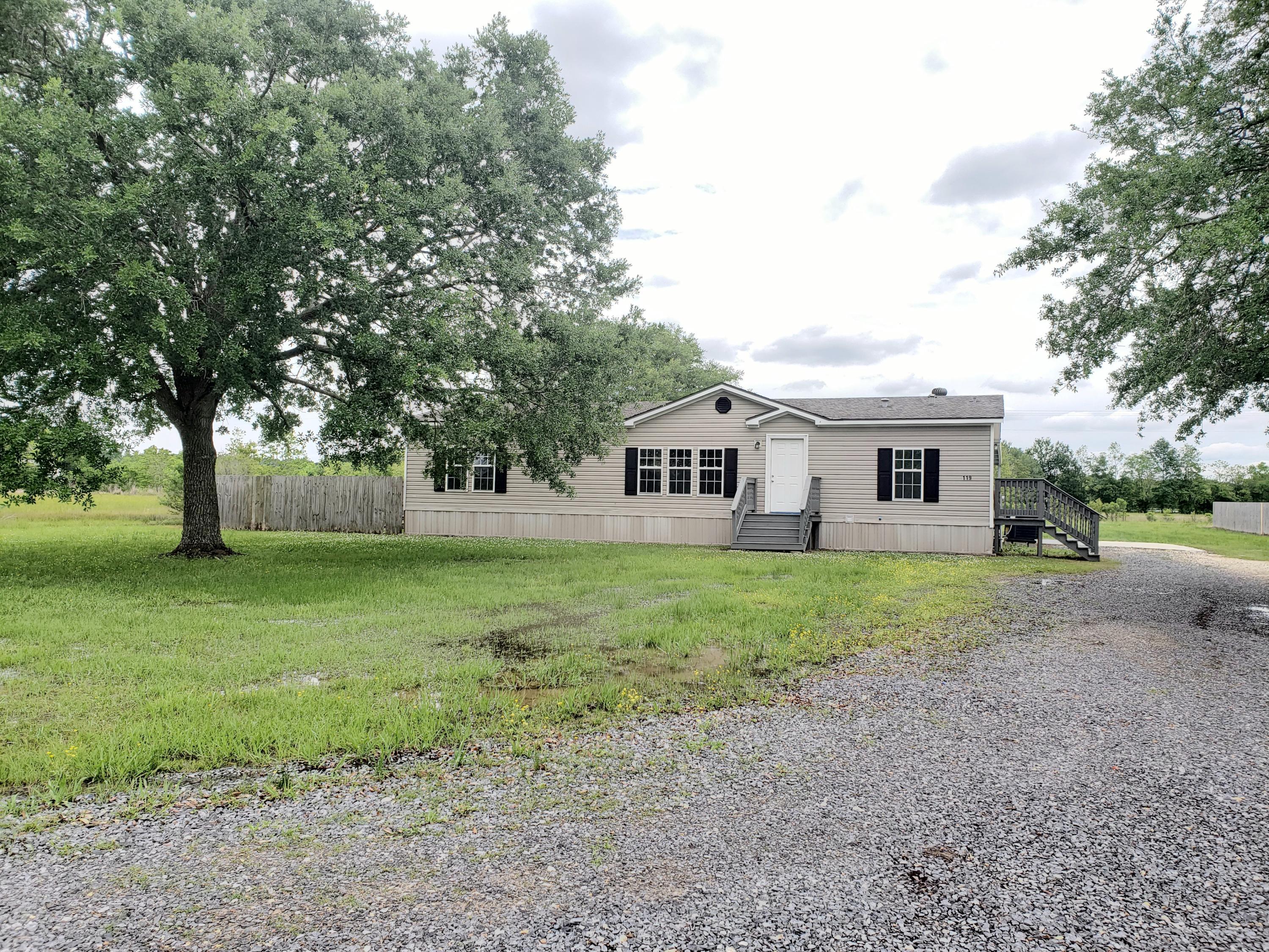 119 Stagecoach Road Duson, LA 70529 - Photo 1 of 25 20210419_131146