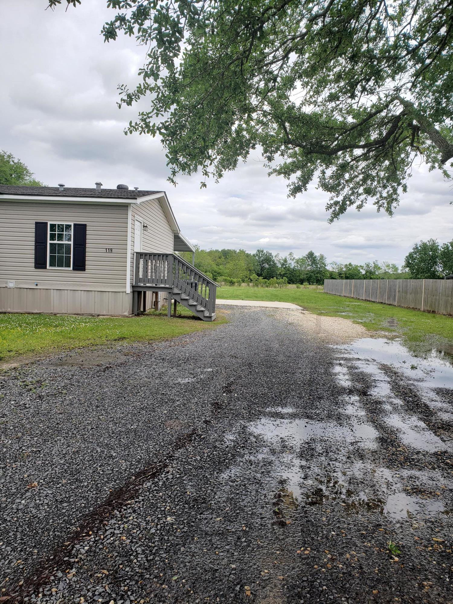 119 Stagecoach Road Duson, LA 70529 - Photo 3 of 25 20210418_133037
