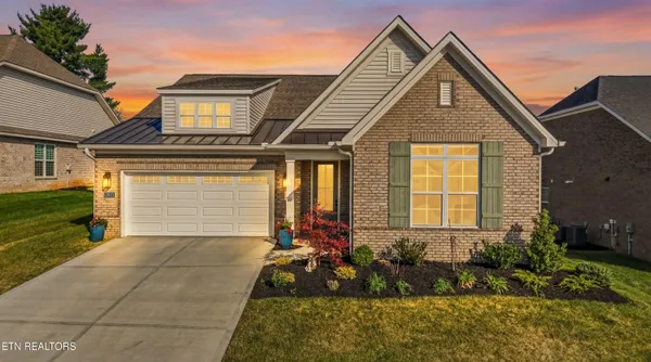 $814,900 | 12823 Scarlet Sage Drive, Farragut, TN 37934