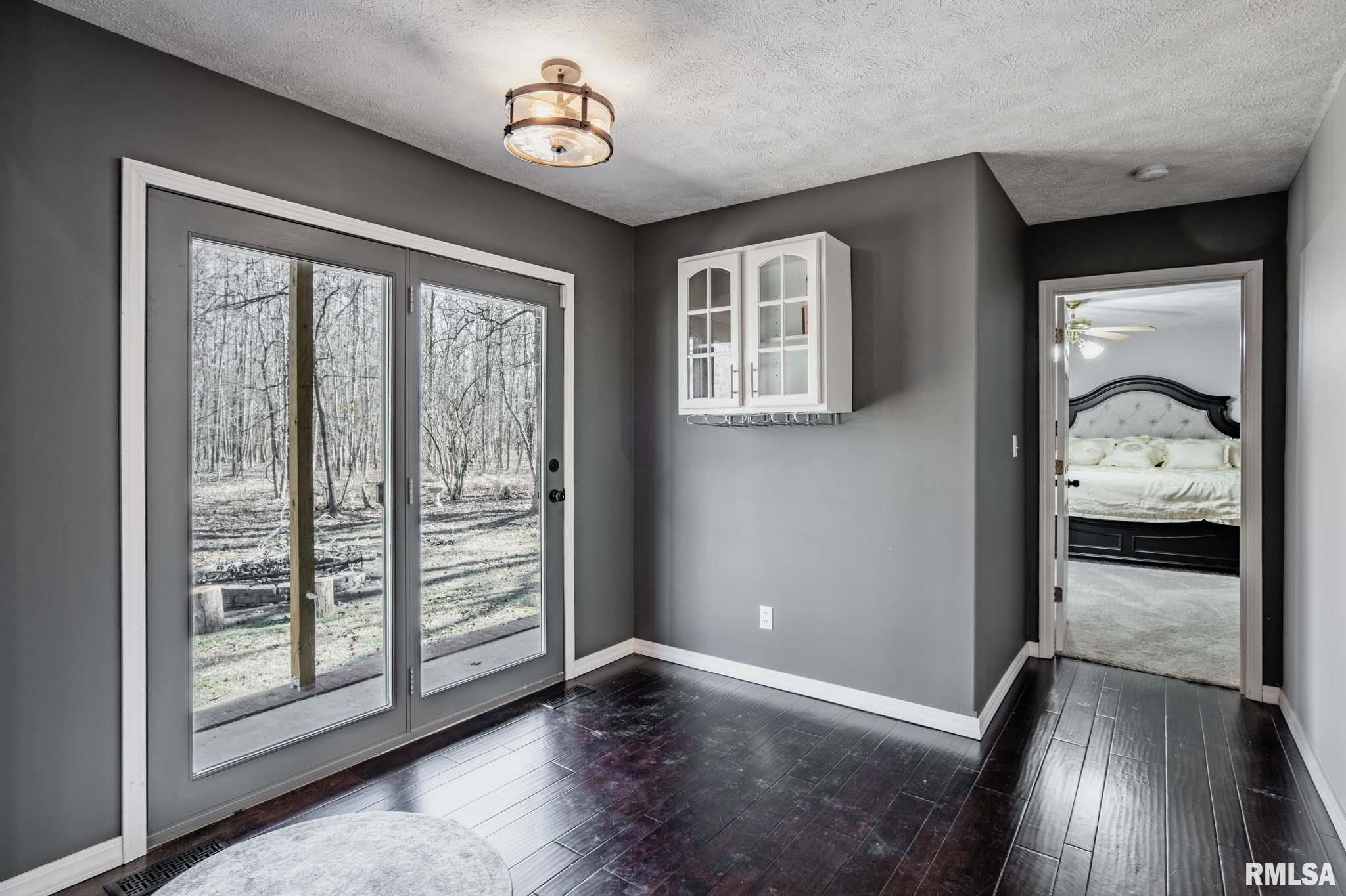 1818 Calico Road Marion, IL 62959 - Photo 12 of 36