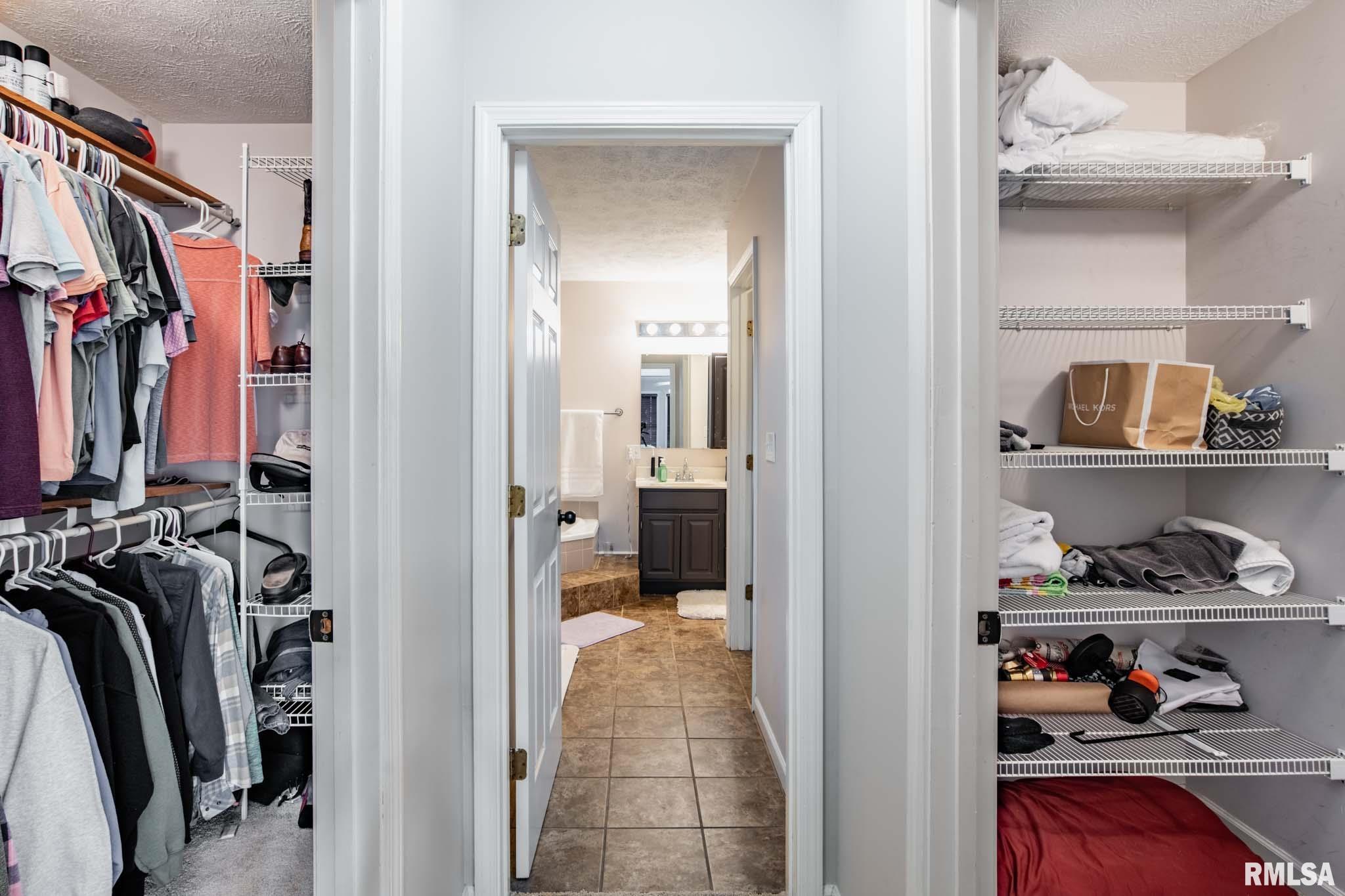 1818 Calico Road Marion, IL 62959 - Photo 15 of 36