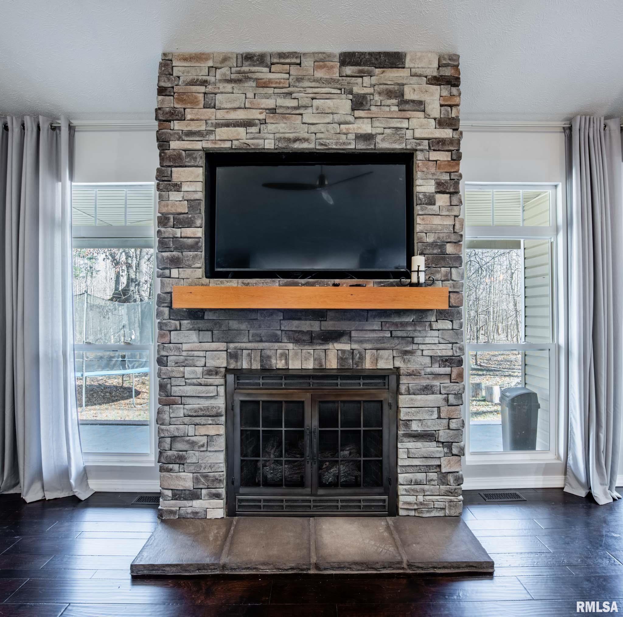 1818 Calico Road Marion, IL 62959 - Photo 5 of 36