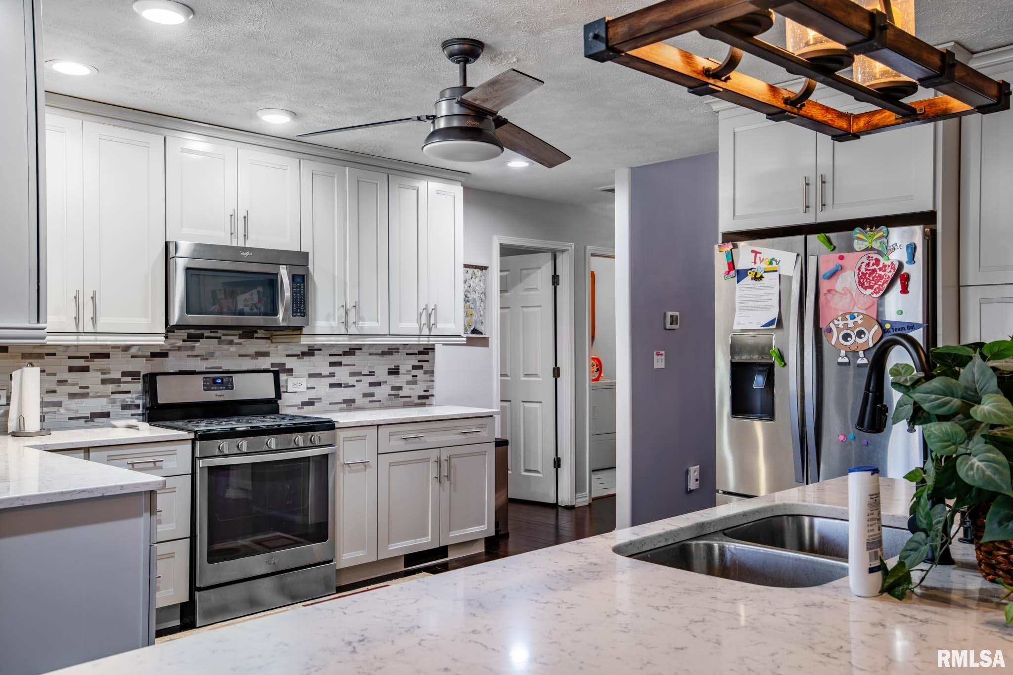 1818 Calico Road Marion, IL 62959 - Photo 7 of 36