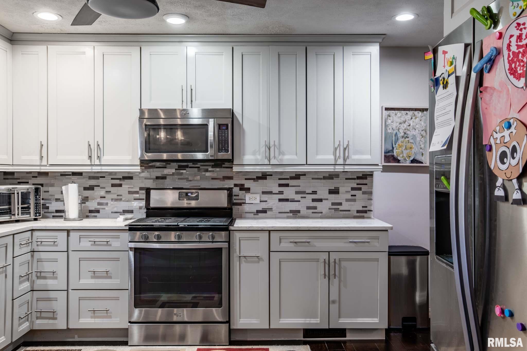 1818 Calico Road Marion, IL 62959 - Photo 8 of 36