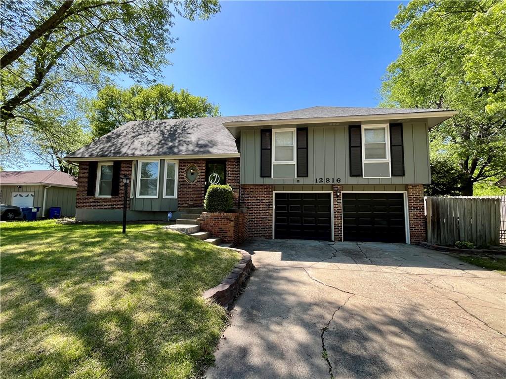 12816 Byars Road Grandview, MO 64030 - Photo 2 of 8