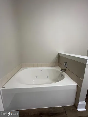 $2,200 | 1324 West Chester Pike, Unit 113, West Chester, PA 19382