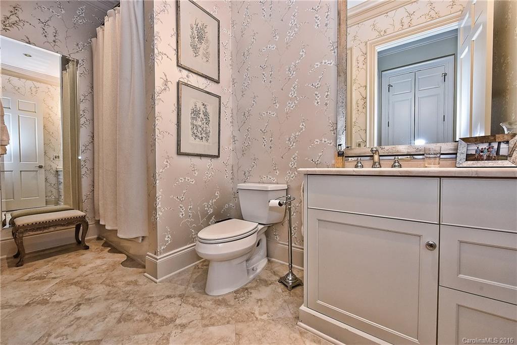 152 Cherokee Road, Unit 1B Charlotte, NC 28207 - Photo 22 of 24 Gallery Image 22