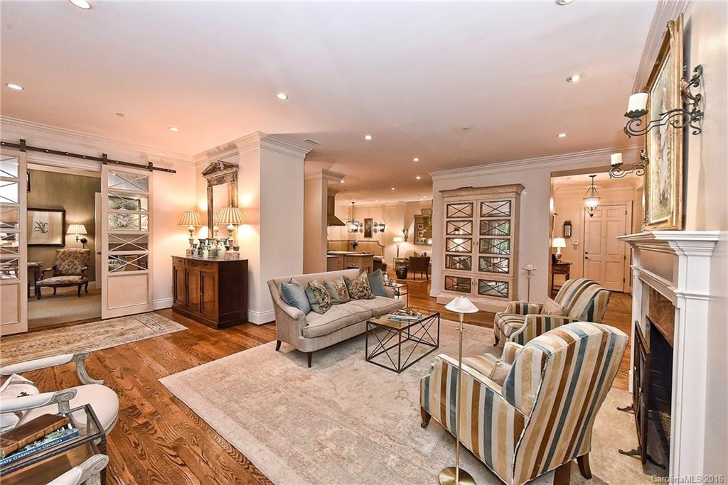 152 Cherokee Road, Unit 1B Charlotte, NC 28207 - Photo 4 of 24 Gallery Image 4