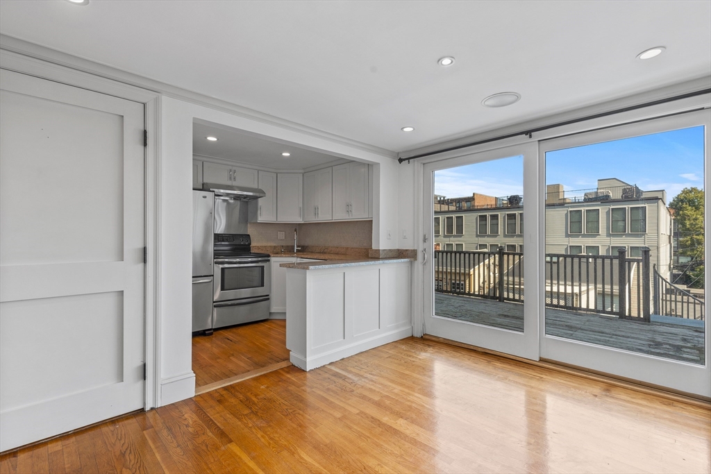 256 West 3rd Street, Unit 2 Boston, MA 02127 - Photo 1 of 30
