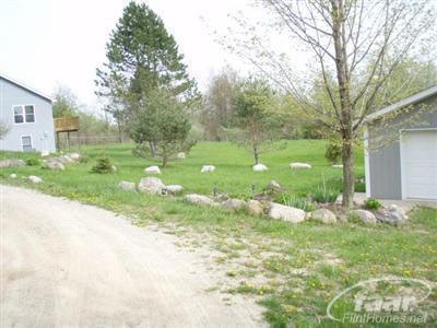 4871 Piersonville Road Columbiaville, MI 48421 - Photo 4 of 17 20192339-3.JPG