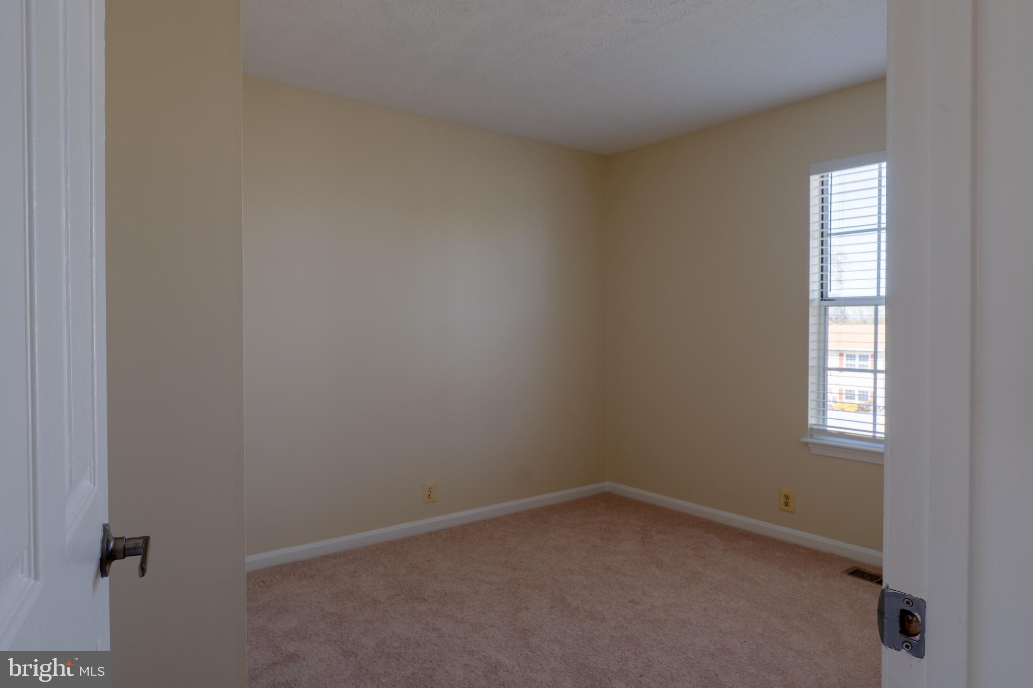 224 Oak Leaf Way Halethorpe, MD 21227 - Photo 21 of 32 an empty room with a window