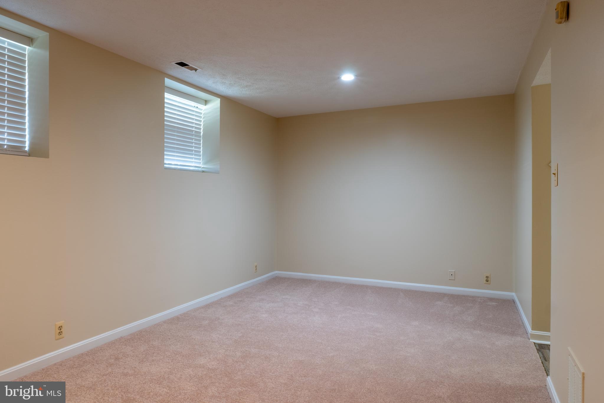 224 Oak Leaf Way Halethorpe, MD 21227 - Photo 28 of 32 an empty room with windows
