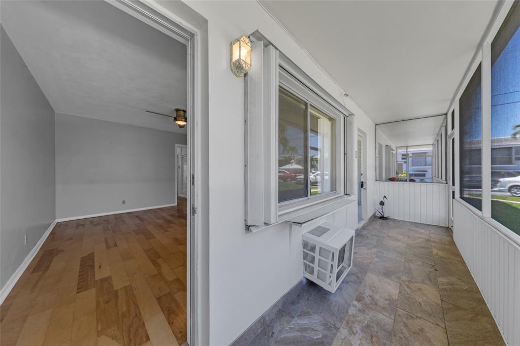 11 Southwest 4th Avenue, Unit 29 Boca Raton, FL 33432 - Photo 31 of 45