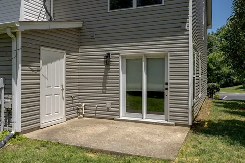 $325,000 | 682 Flintlock Court, Nashville, TN 37217