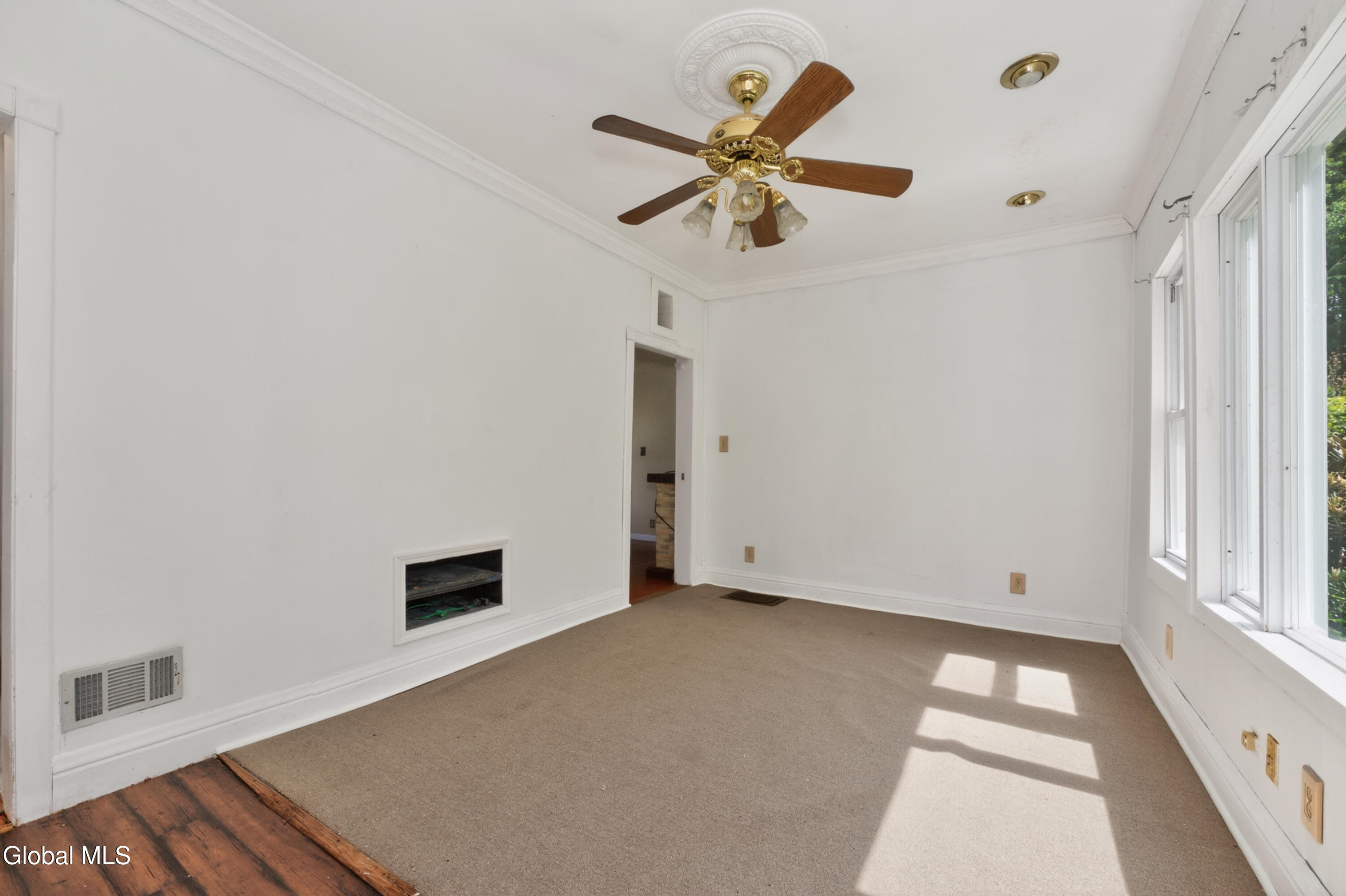 2692 Plank Road Berlin, NY 12022 - Photo 6 of 38 2 livingroom 3