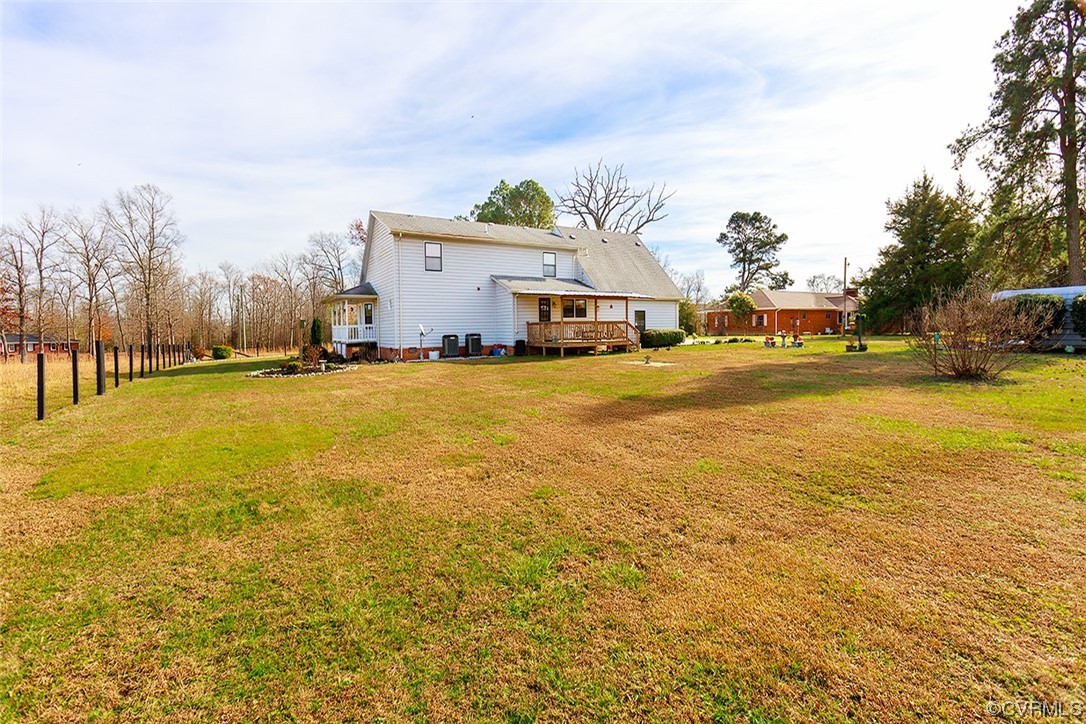 619 Spring Grove Road Spring Grove, VA 23881 - Photo 17 of 45 a view of an ocean with city