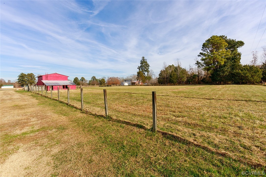 619 Spring Grove Road Spring Grove, VA 23881 - Photo 32 of 45 a view of beach and ocean