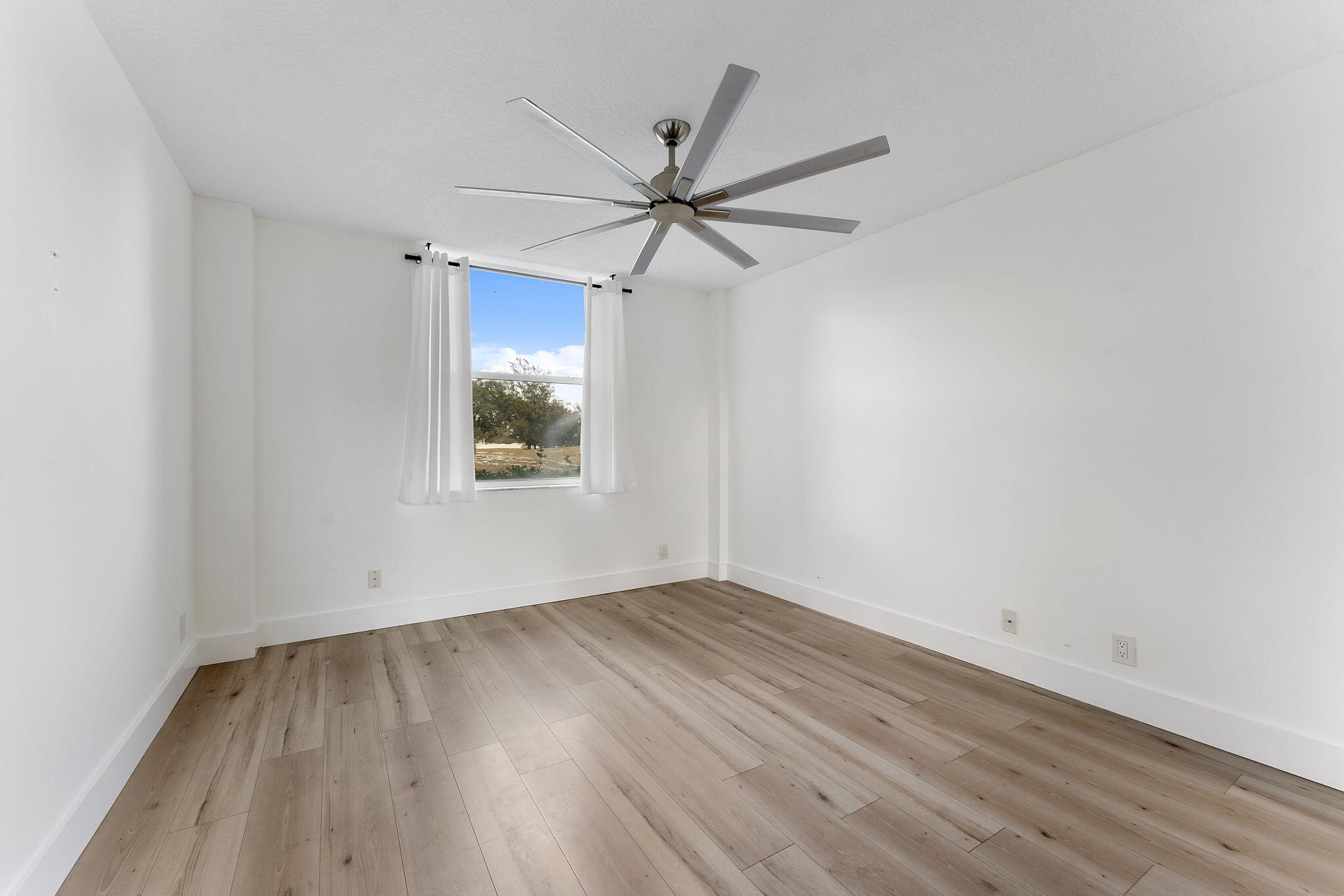 5260 Northwest 2nd Avenue, Unit 105 Boca Raton, FL 33487 - Photo 18 of 28 BT 27