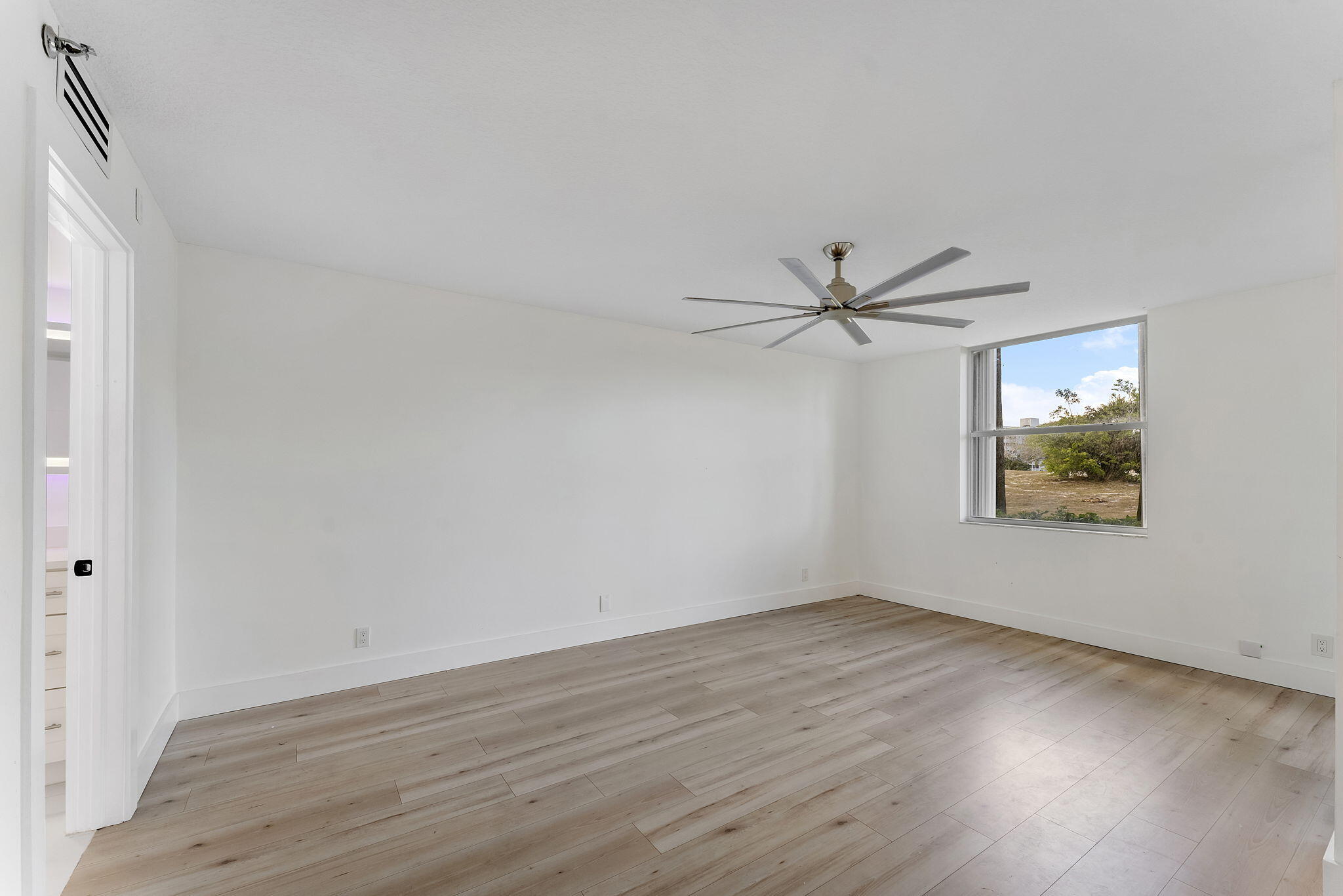 5260 Northwest 2nd Avenue, Unit 105 Boca Raton, FL 33487 - Photo 10 of 28 BT 10