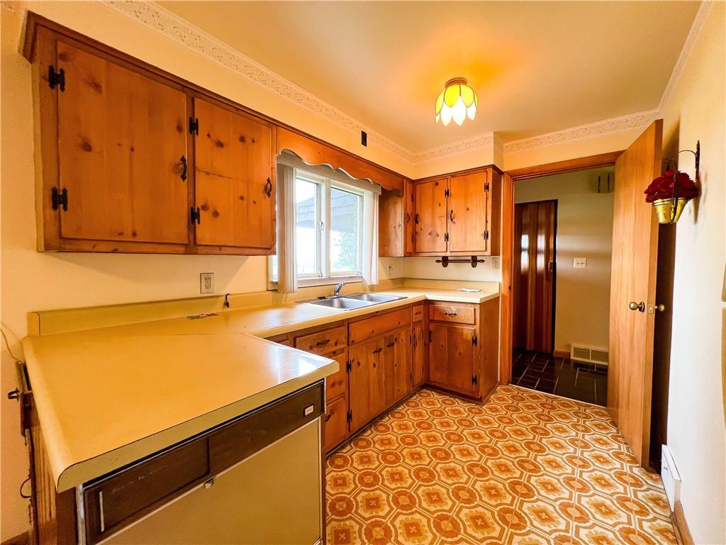 356 North Duffy Road Butler, PA 16001 - Photo 5 of 25 Gallery Image 5