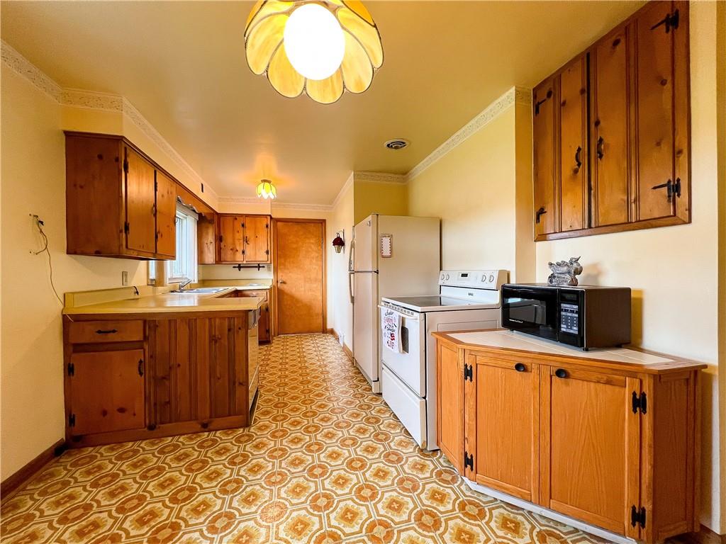 356 North Duffy Road Butler, PA 16001 - Photo 7 of 25 Gallery Image 7