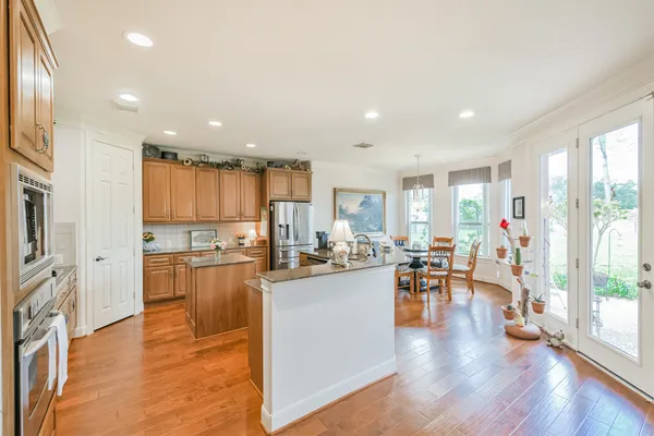 $525,000 | 835 Lake Grayson Drive, Katy, TX 77494