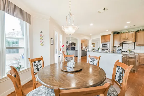 $525,000 | 835 Lake Grayson Drive, Katy, TX 77494