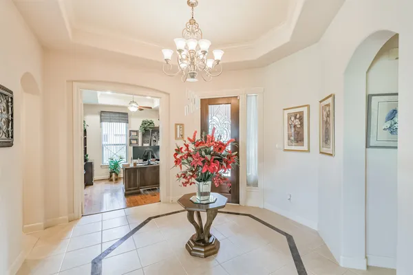 $525,000 | 835 Lake Grayson Drive, Katy, TX 77494