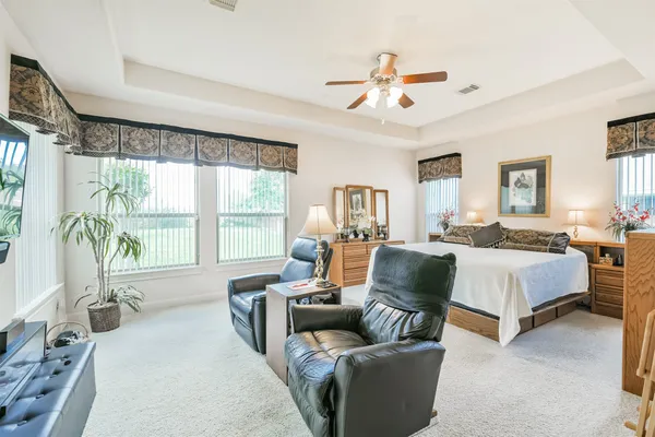 $525,000 | 835 Lake Grayson Drive, Katy, TX 77494