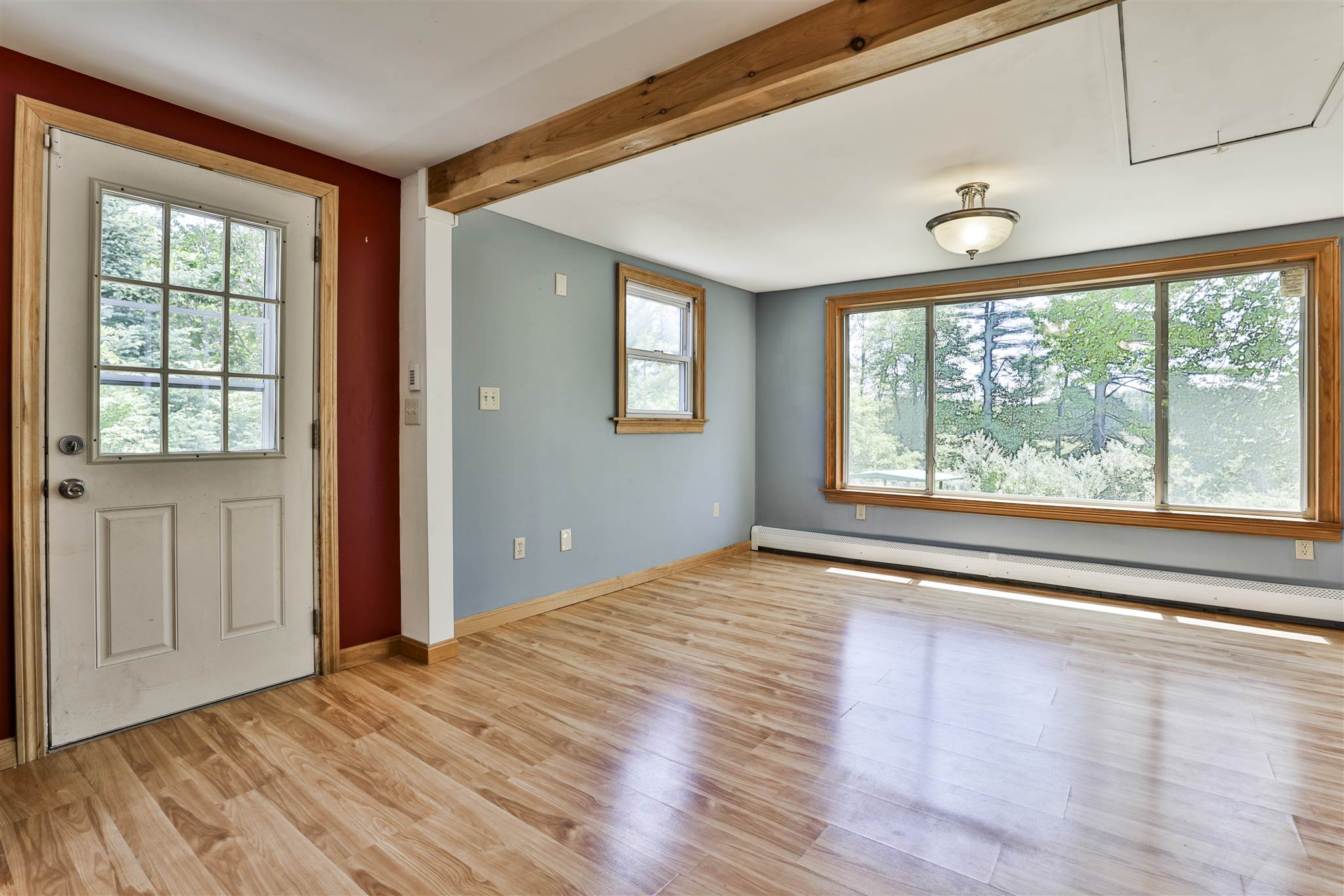 327 Whitehall Road Hooksett, NH 03106 - Photo 12 of 28