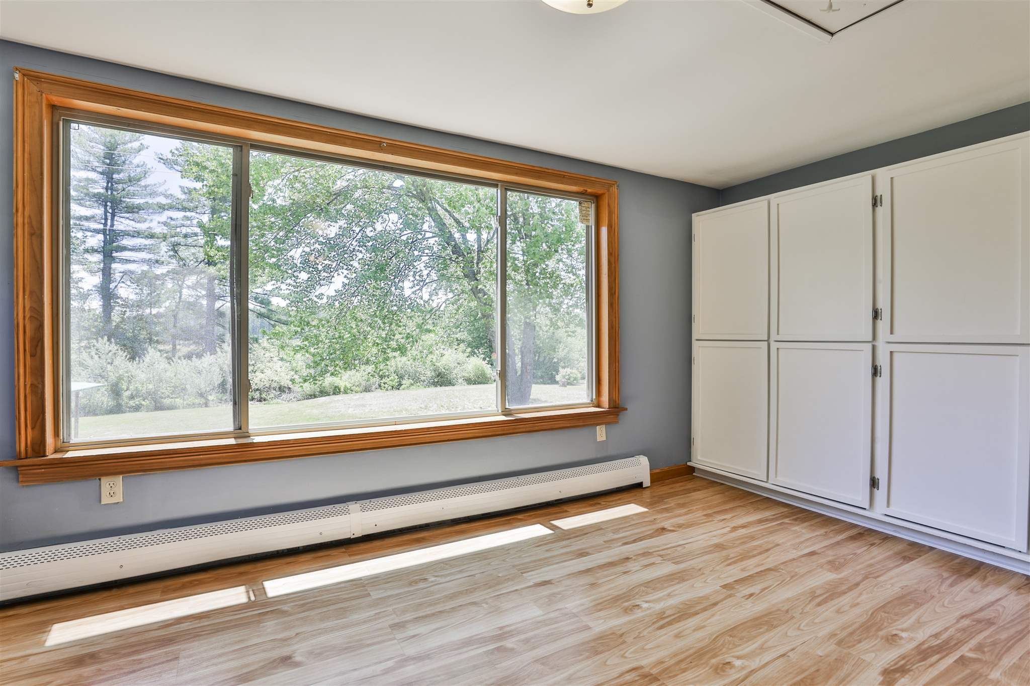 327 Whitehall Road Hooksett, NH 03106 - Photo 13 of 28