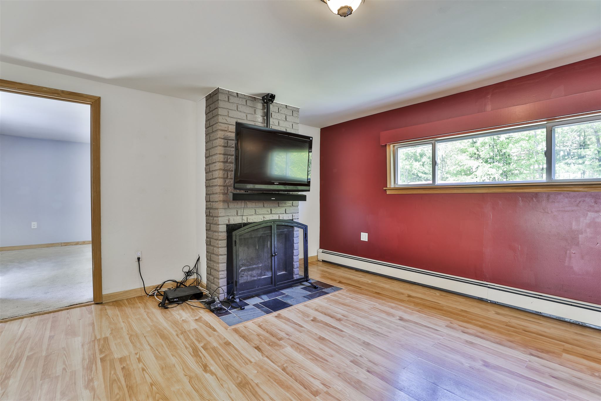 327 Whitehall Road Hooksett, NH 03106 - Photo 15 of 28