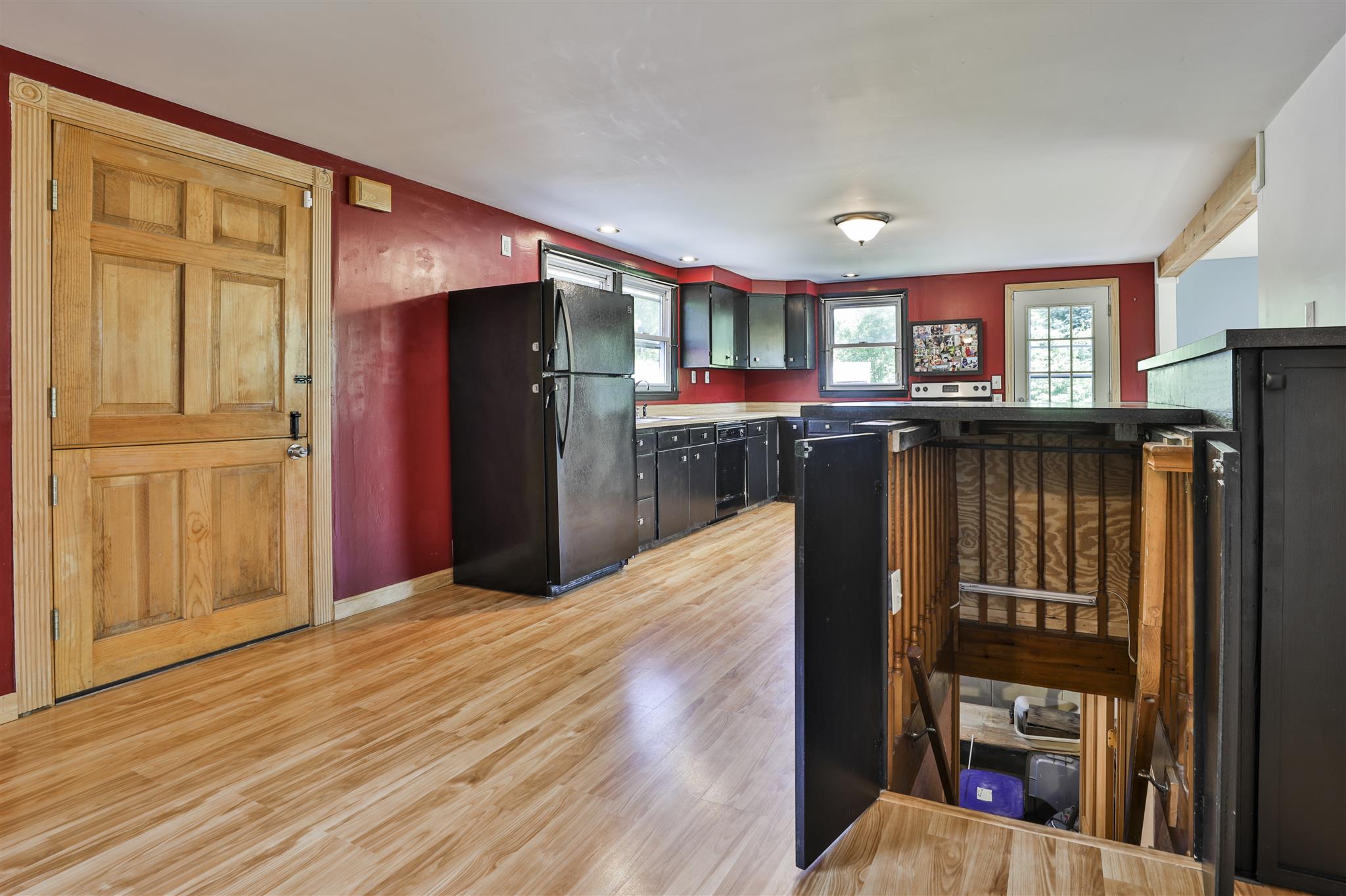 327 Whitehall Road Hooksett, NH 03106 - Photo 24 of 28